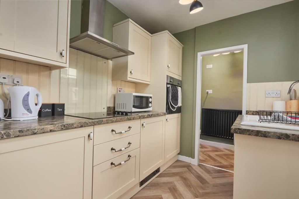 Cosy 3-Bedroom House In Seaham - Street Parking Dış mekan fotoğraf